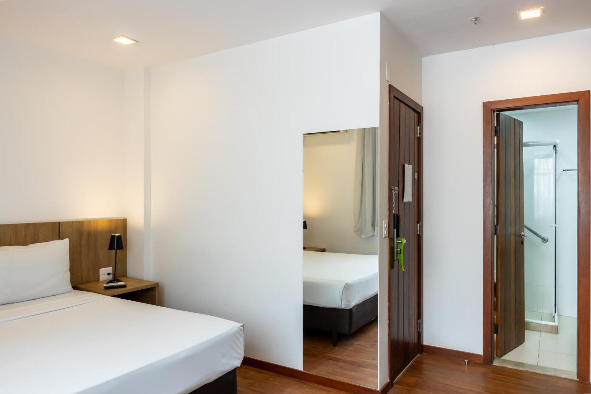 B&B Hotel Rio Copacabana Forte Рио-де-Жанейро Экстерьер фото